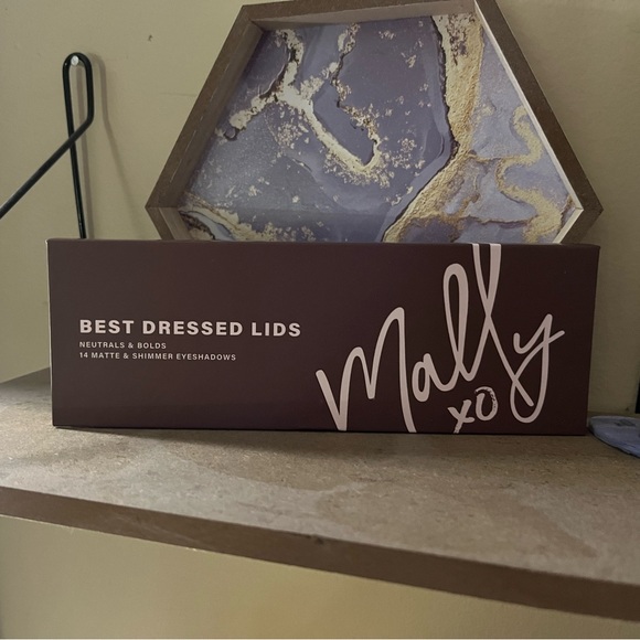 Mally best dressed lids - Picture 2 of 5